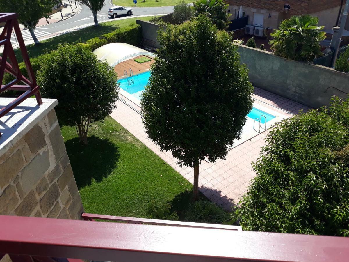 Preciosa Casa Independiente Con Piscina Cubierta Y Gran Jardin Privados Харо Екстериор снимка