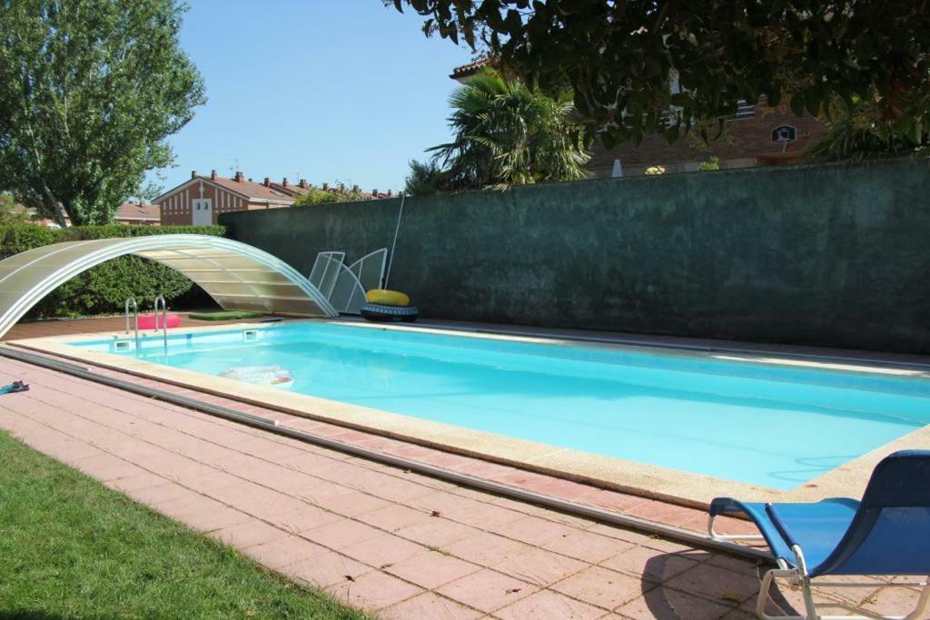 Preciosa Casa Independiente Con Piscina Cubierta Y Gran Jardin Privados Харо Екстериор снимка