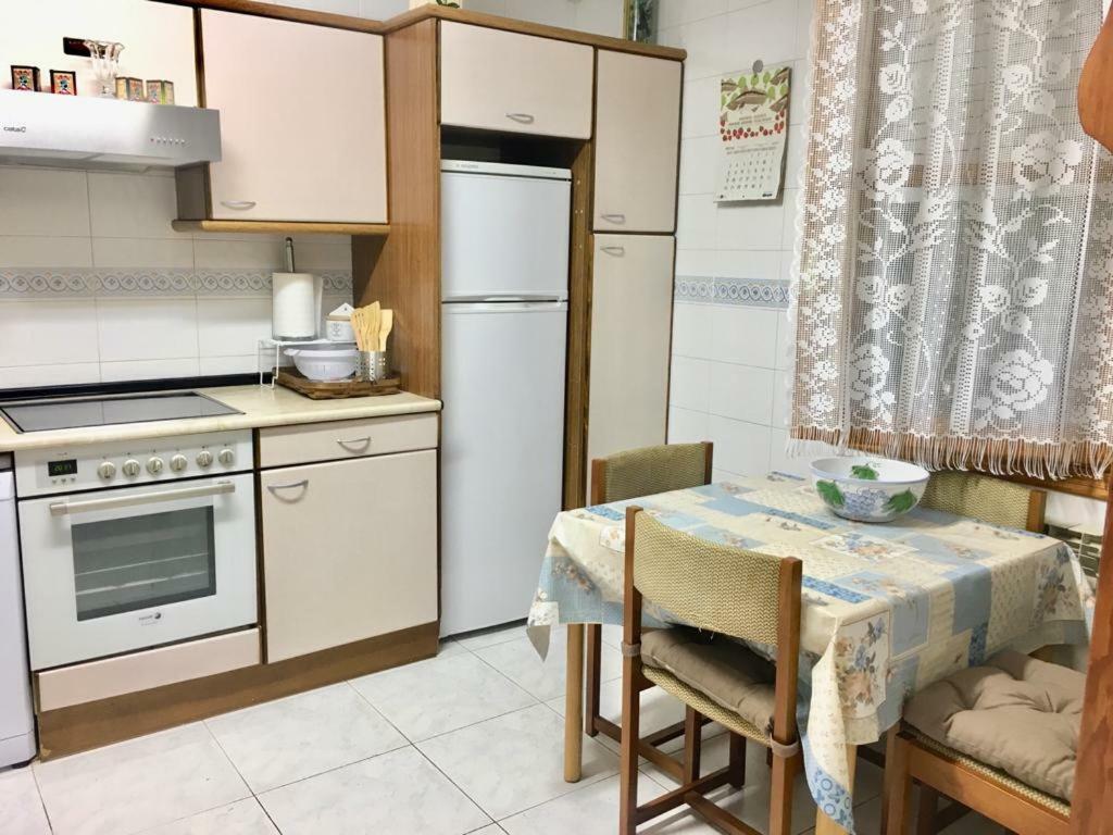 Preciosa Casa Independiente Con Piscina Cubierta Y Gran Jardin Privados Харо Екстериор снимка